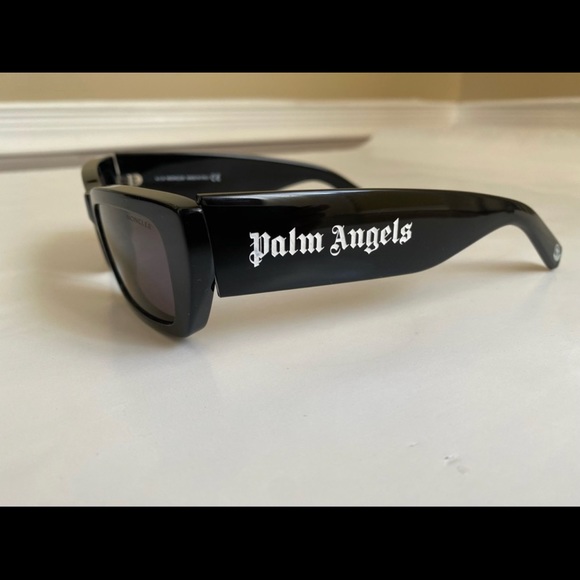 Moncler - Picture 2 of 5